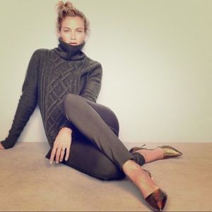 Beautiful green J.Crew sweater in M